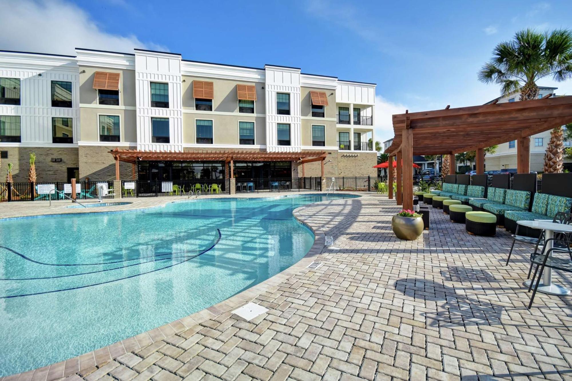 Home2 Suites By Hilton Jekyll Island Exterior photo